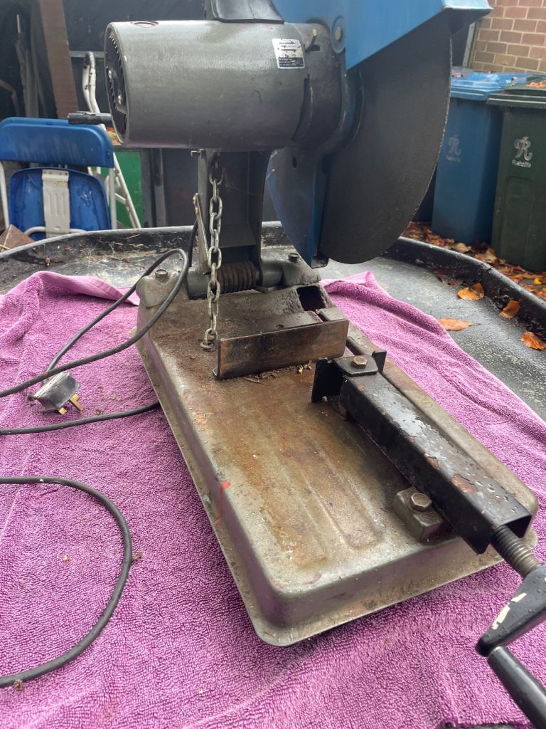 Metal chop saw