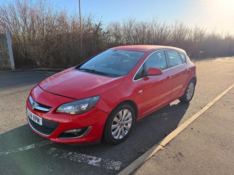 Vauxhall, ASTRA, Hatchback, 2014, Manual, 1956 (cc), 5 doors