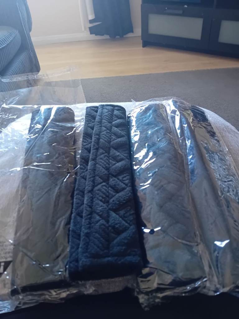 Pk 4 pcs seat belt shoulderstraps 