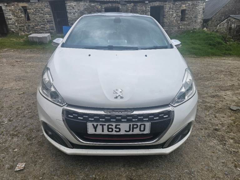 Peugeot, 208, Hatchback, 2015, Manual, 1598 (cc), 3 doors