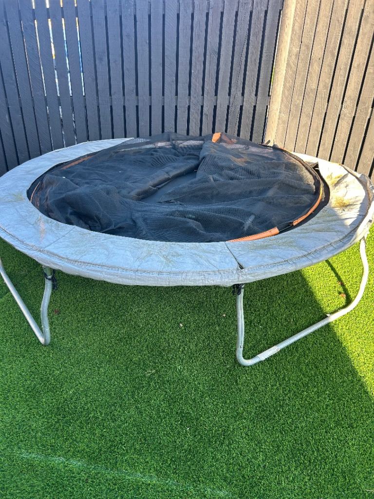 Trampoline