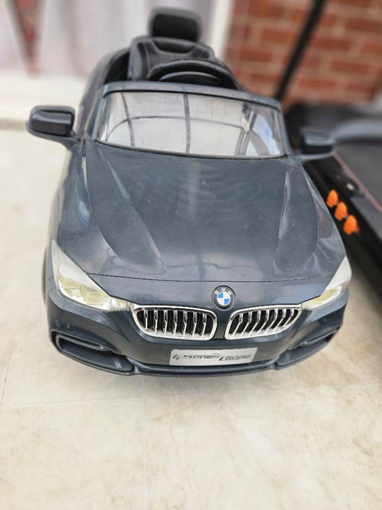 BMW 4 Series Kids Ride-On Car – Grey, Good Condition