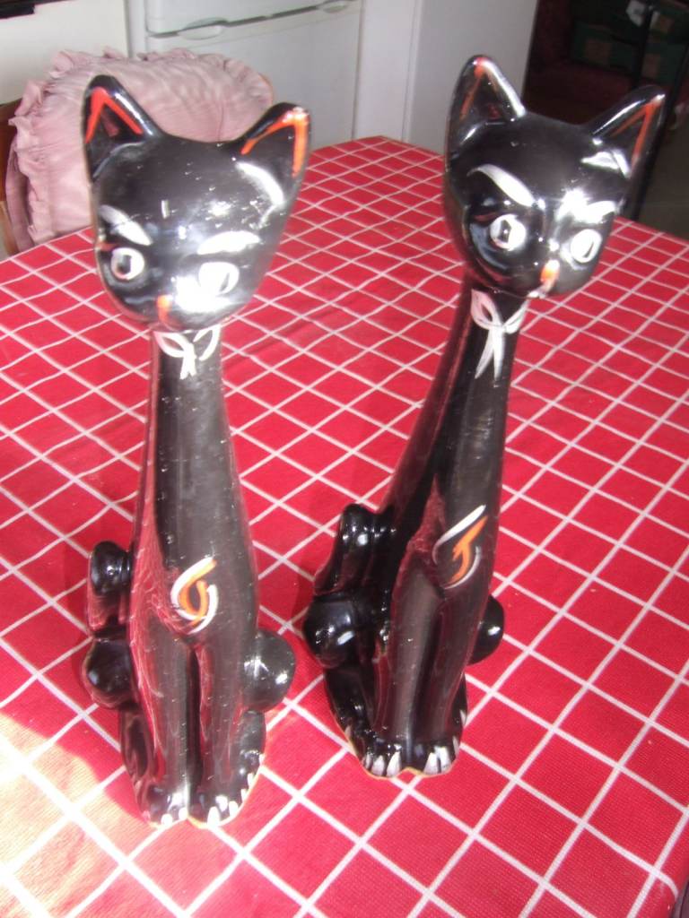 2 x VINTAGE KITSCH CAT FIGURINE VASES 340cms Tall (late 50's -early 60.s).