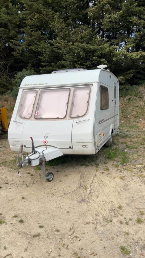 2 berth  swift caravan 