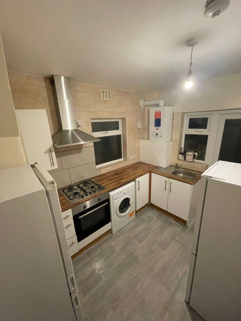 Double room in NEASDEN 