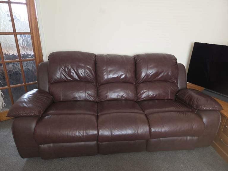 Comfy Brown Leather Recliner Sofa Set - Two & Three Seater