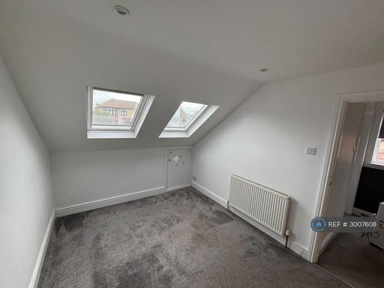 4 bedroom house in Castleton Avenue, Kent, DA7 (4 bed) (#3007608)