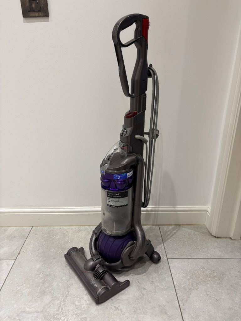 Dyson DC25 Animal Multifloor Ball Vacuum Cleaner