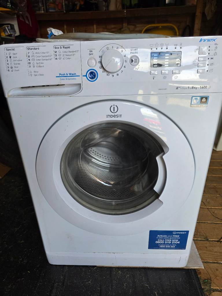 Indesit Innex Washing Machine – White, Good Condition