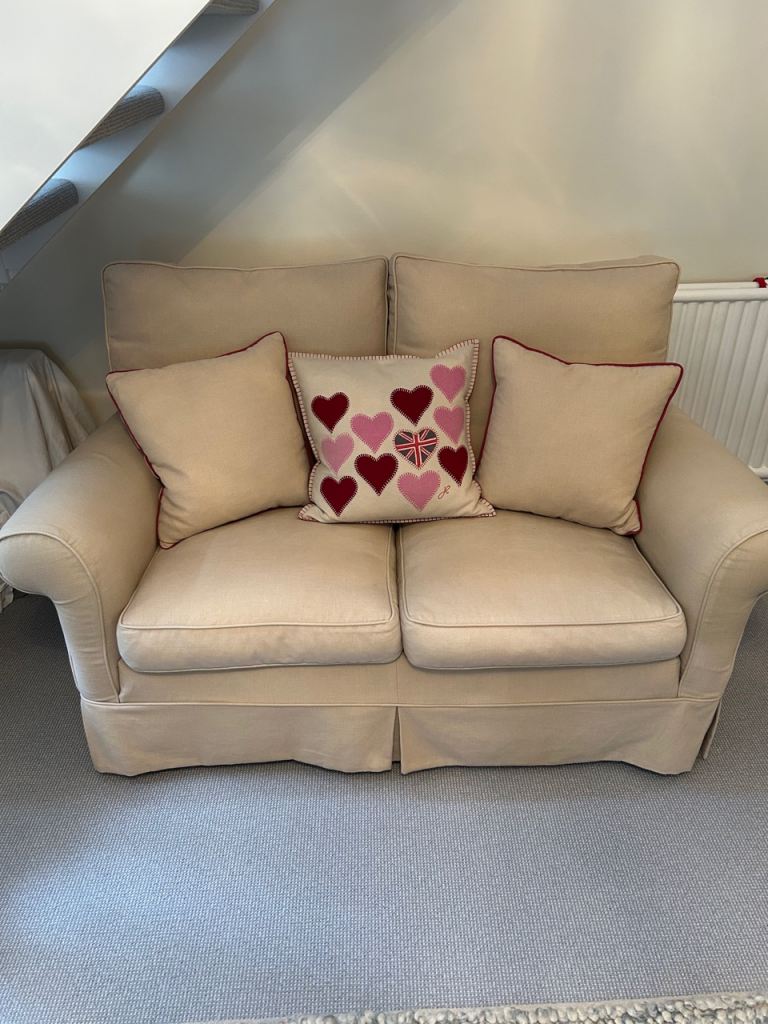 Duresta Nicky Small Sofa for sale £100 - Immaculate condition