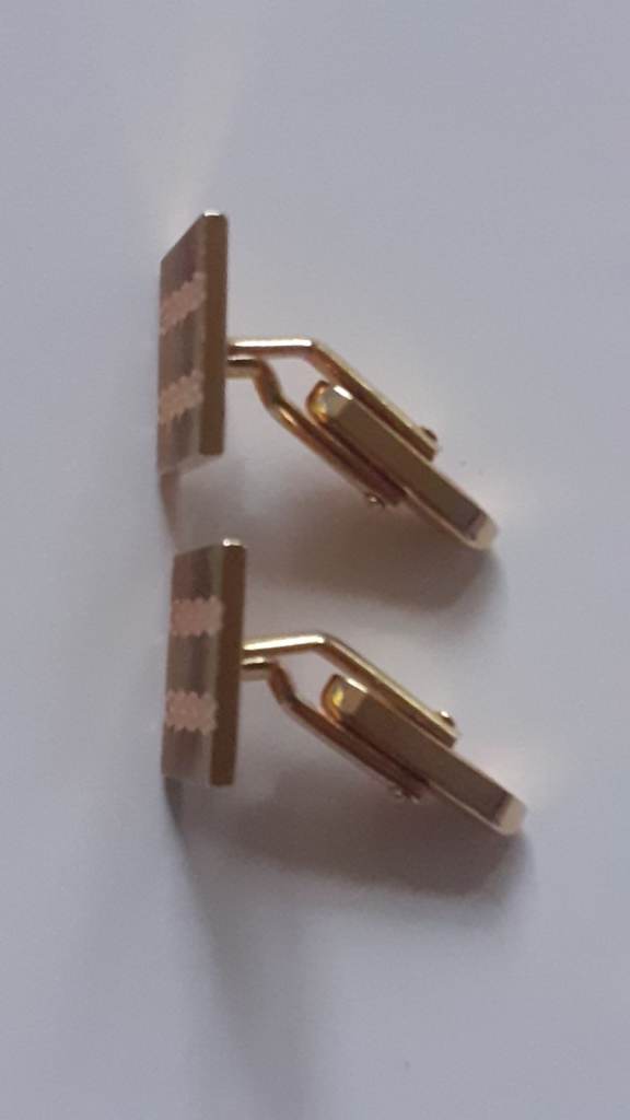 Cufflinks 
