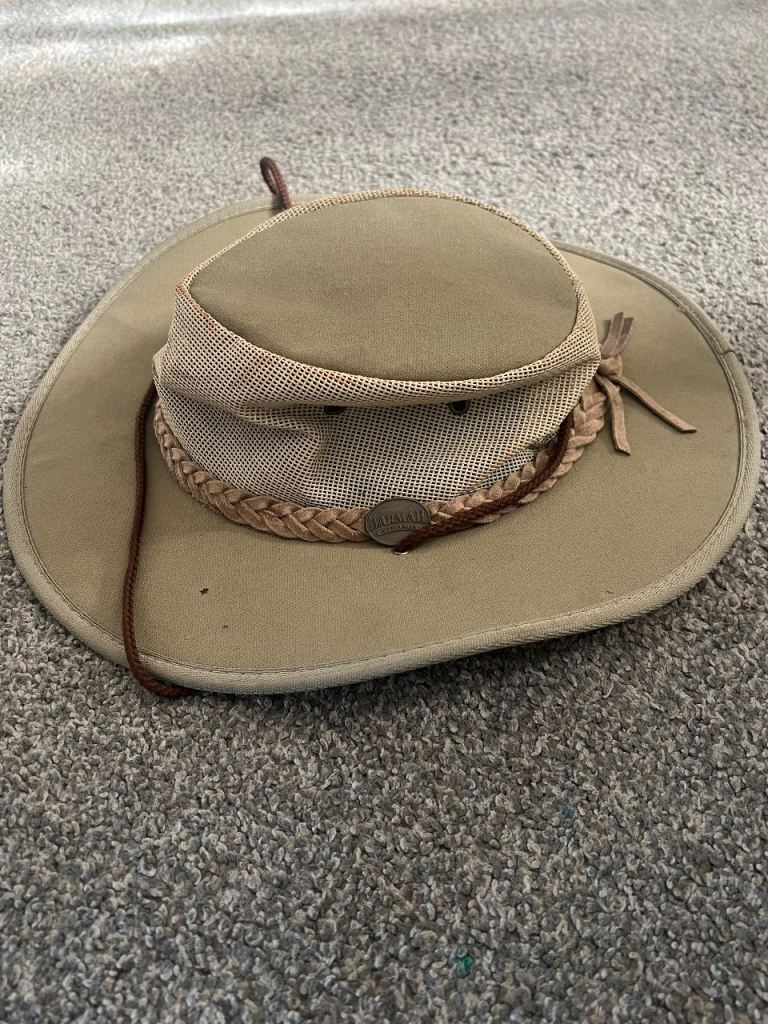 Barmah Hats Canvas Drover Hat - Large, Good Condition