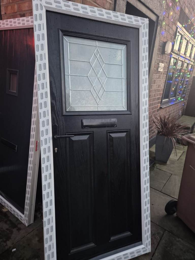  Brand new composite front door 920x2065 without cill 