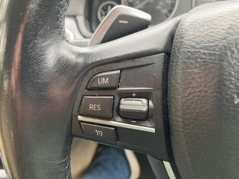 2011 BMW 5 Series 2.0 520d SE Touring Steptronic Euro 5 5dr ESTATE Diesel Automatic