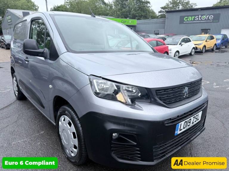 2019 Peugeot Partner Grey 1.6 BlueHDi 1000 Professional van, 33,400 miles, Euro 6, 5-speed manua ...
