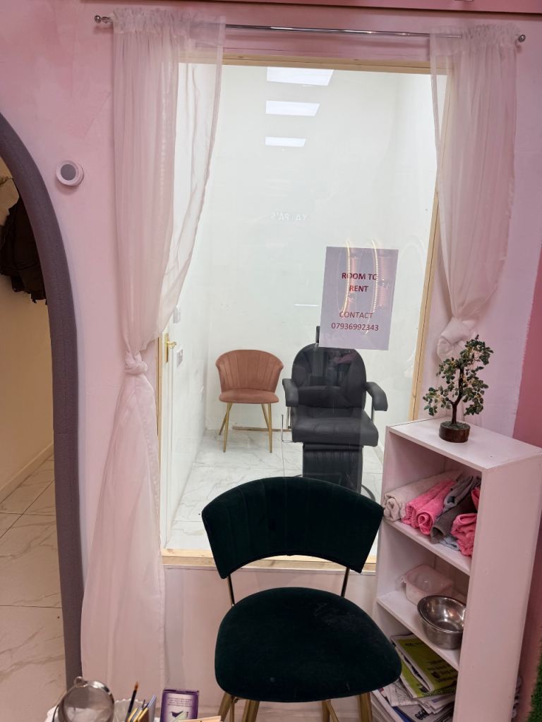 Studio within salon available to rent 