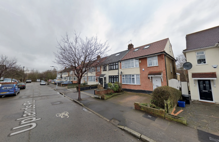 BENEFITS ACCEPTED - Studio Flat Available in Woodford Redbridge IG8
