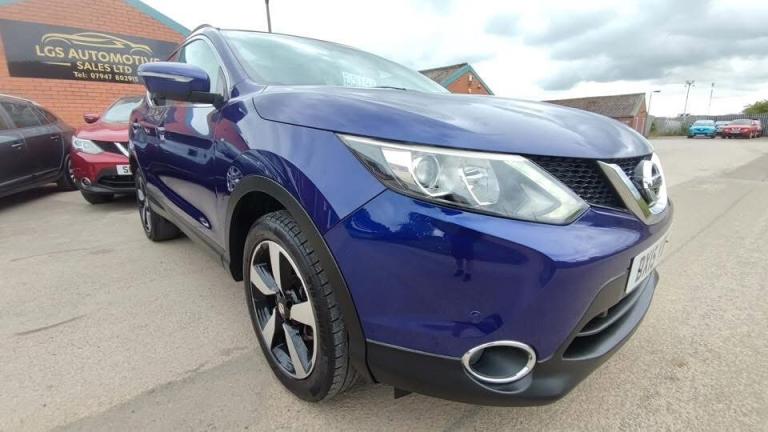 2015 Nissan Qashqai 1.6 dCi N-Tec+ 5dr HATCHBACK Diesel Manual