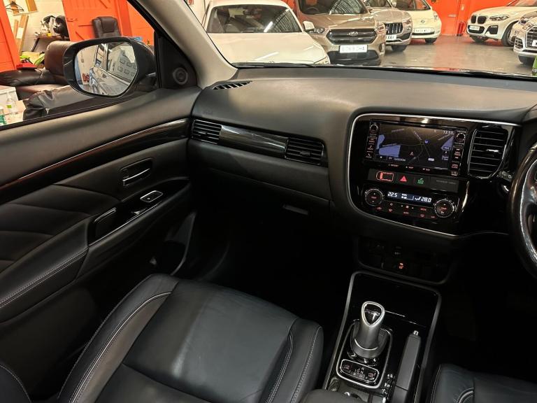 2016 Mitsubishi Outlander 2.0 PHEV GX4h 5dr Auto ESTATE PETROL/ELECTRIC Automatic