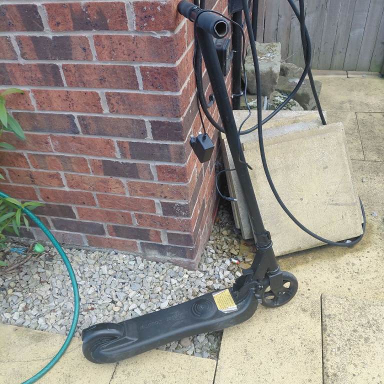 Electric scooter for kids