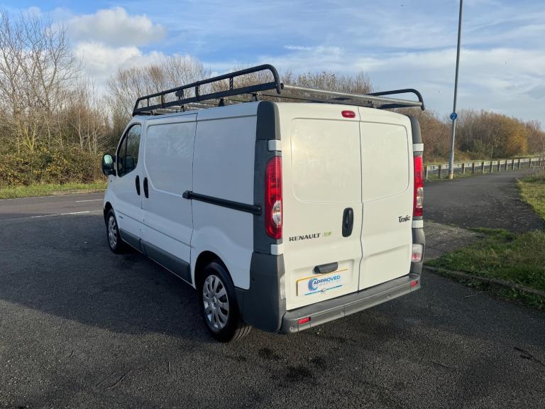 2012 Renault Trafic (12) 2.0 DCI 115 BHP SL29 SWB EURO 5 NO VAT! LONG MOT PANEL VAN Diesel Manual