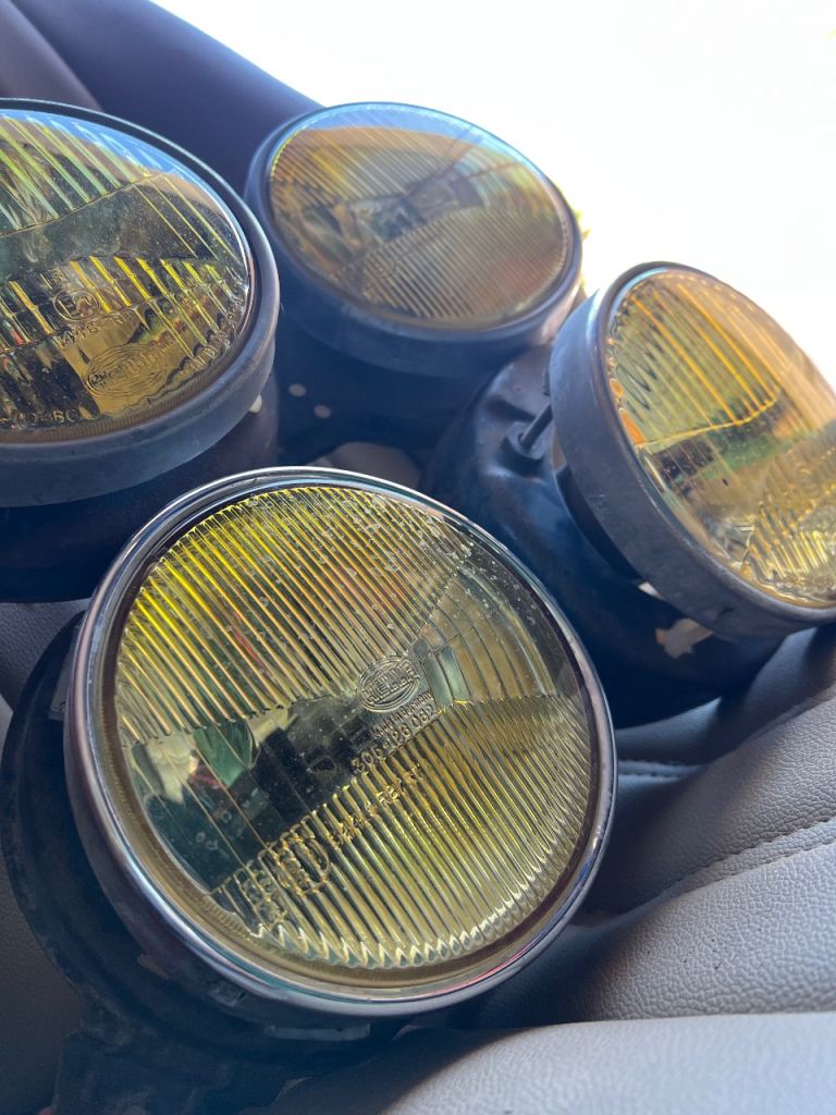 BMW E30 vorfacelift Hella headlights