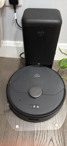 Eufy RoboVac X8 Hybrid Robot Vacuum Cleaner with Self-Empty