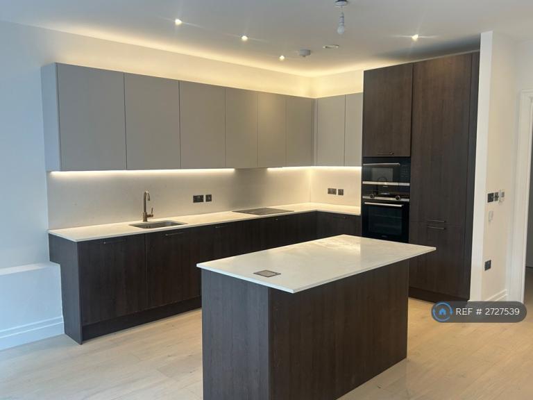 4 bedroom house in Church Walk, London, NW2 (4 bed) (#2727539)