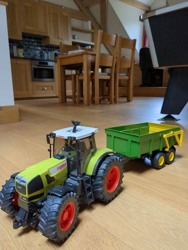 Brudar claas tractor and trailer 