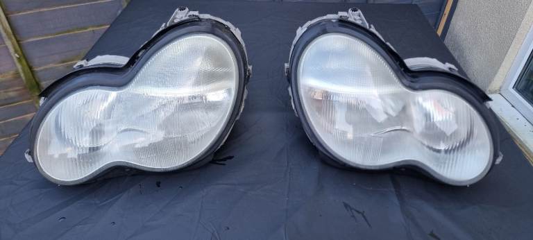 C class mercedes benz headlight set