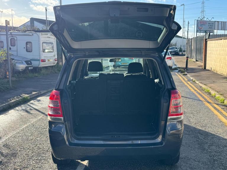 2012 Vauxhall Zafira 1.6 16V Exclusiv Euro 5 5dr MPV Petrol Manual