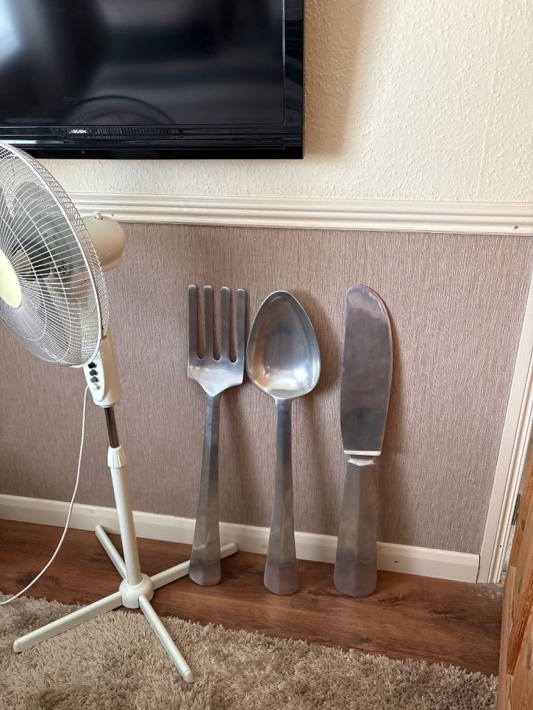 Large wall art metal fork knife and spoon 