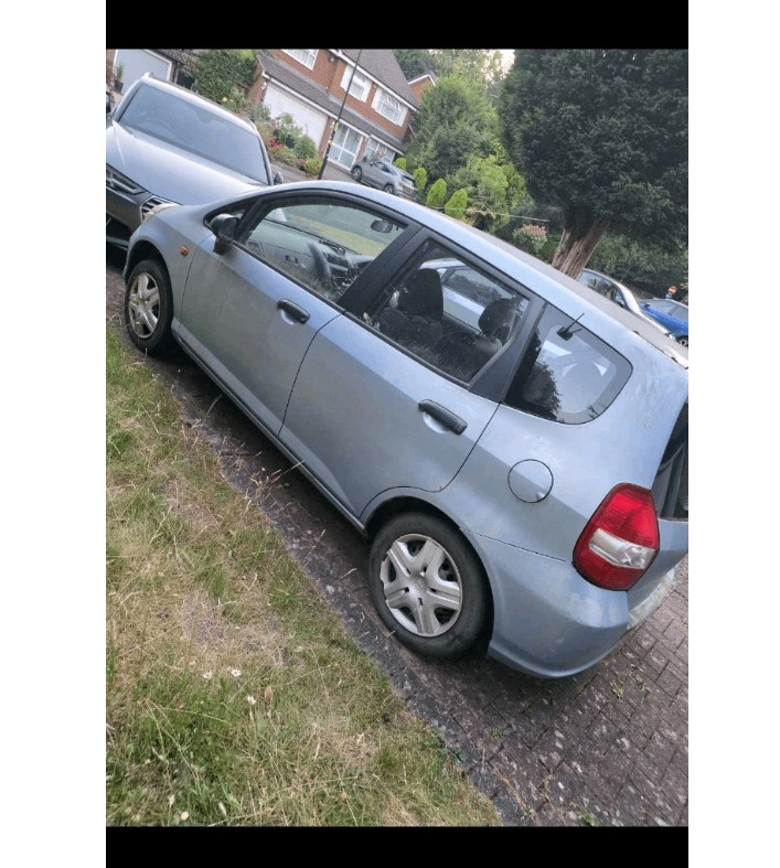 2003 honda jazz 1.3 5 door+runs and drives+ULEZ compliant+DRIVEAWAY OR DELIVERY OR GOOD EXPORT 