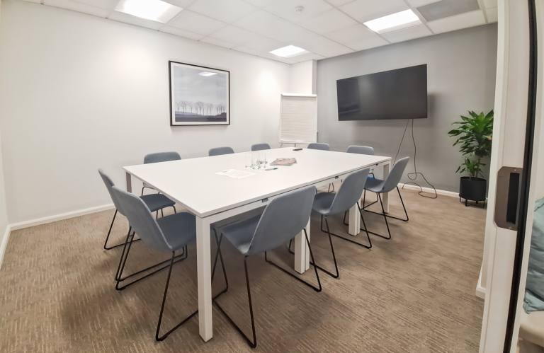 Gloucester - GL2 4NE \ Large Office Space with a Flexible Layout