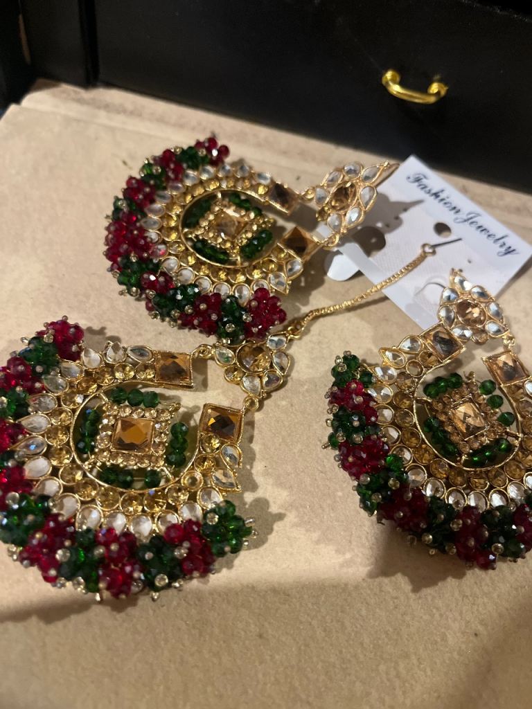 Stunning Indian/Pakistani Jewellery Set – Red, Green & Gold