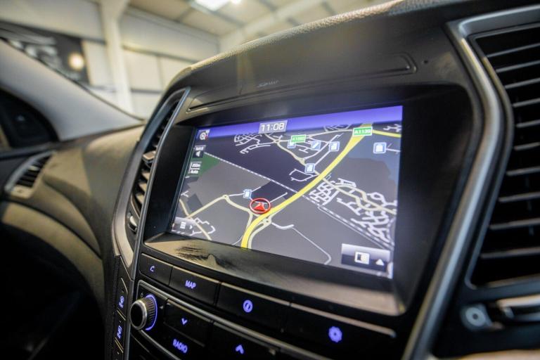 2016 Hyundai Santa Fe 2.2 CRDi Blue Drive Premium SE 5dr Auto [7 Seats] ESTATE DIESEL Automatic