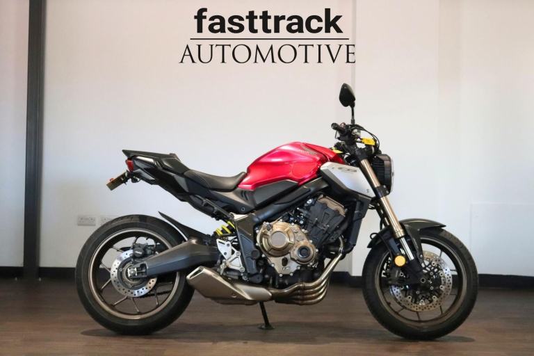 Honda CB650 R - 2022 - LOW MILEAE - VERY CLEAN - A2 RESTRICTED