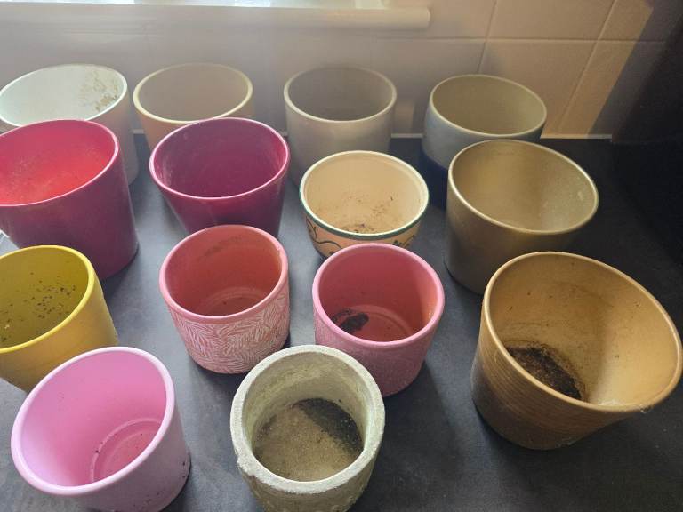 Job lot of small ceramic pots