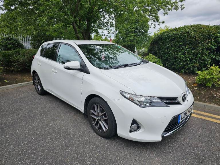 Toyota, AURIS, Hatchback, 2015, Semi-Auto, 1598 (cc), 5 doors