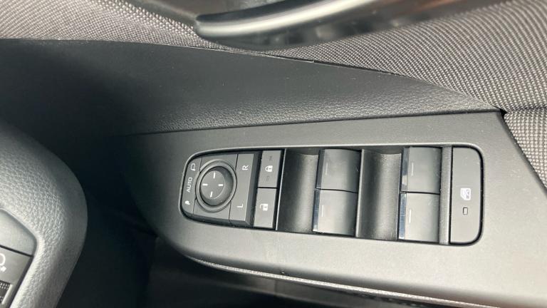 2025 Toyota C-HR 1.8 Hybrid Design 5dr CVT Hybrid Hatchback Hatchback Hybrid Automatic