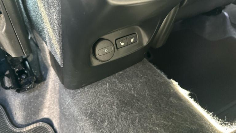 2023 Volvo XC40 Plus, B4 Mild hybrid, Petrol, Dark Estate Petrol Automatic