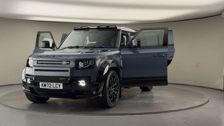 2022 Land Rover Defender 110 3.0 D300 MHEV X-Dynamic HSE SUV 5dr Diesel Auto 4WD Euro 6 (s/s) (30...