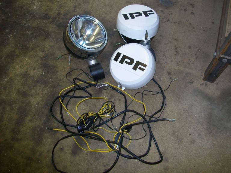 IPF 900 SPOT LAMPS