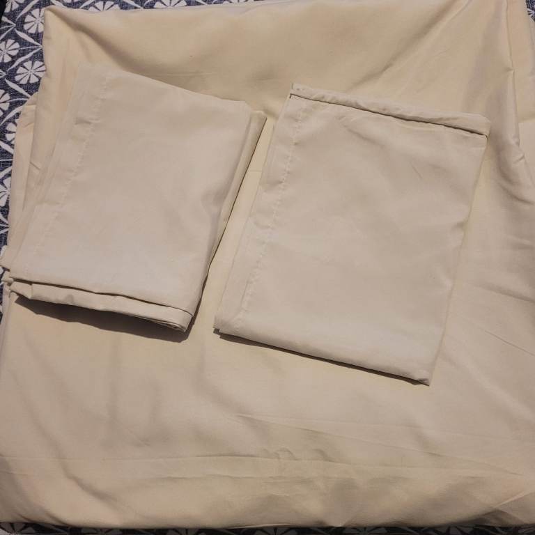 Cream Double Bedding Set – Duvet Cover and Pillowcases