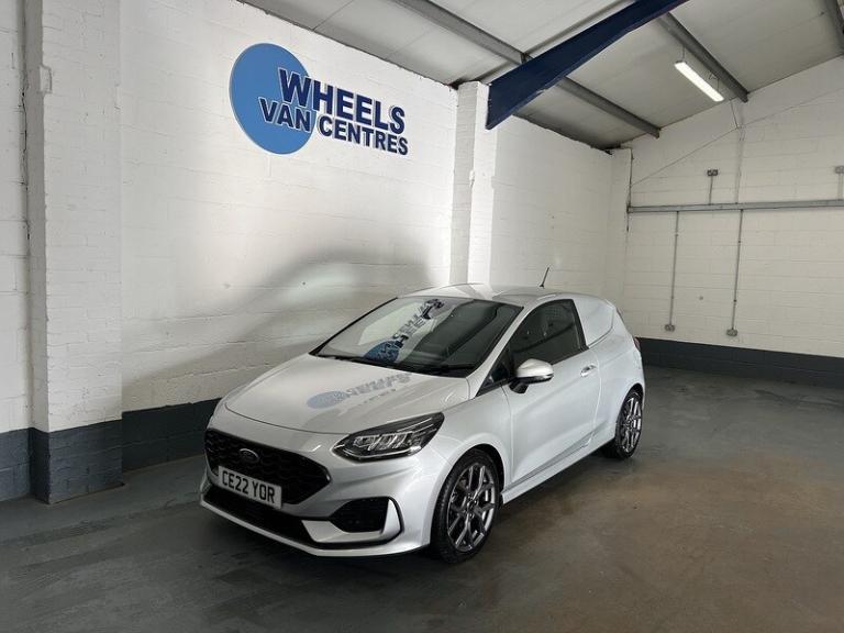2022 Ford Fiesta Van Fiesta Van 1.0T EcoBoost MHEV Sport Euro 6 (s/s) 3dr Car Derived Van Petrol ...