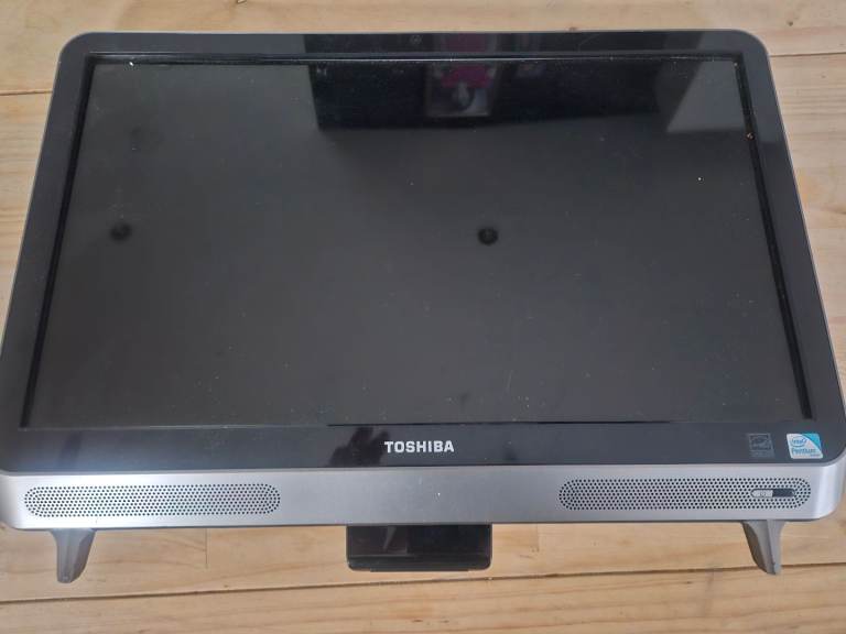 Toshiba LX830-130 All in one desk top
