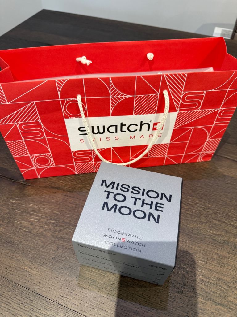 Omega x Swatch - Moonswatch