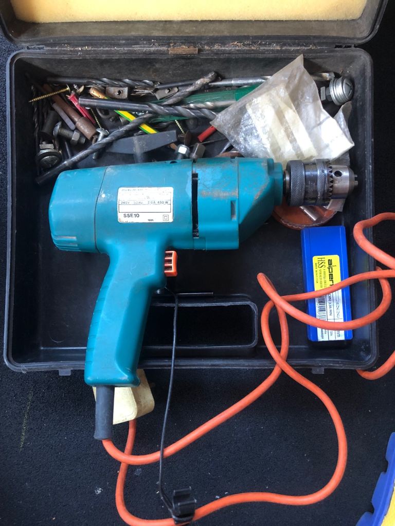 Black & Decker 450W mains drill, bits and case