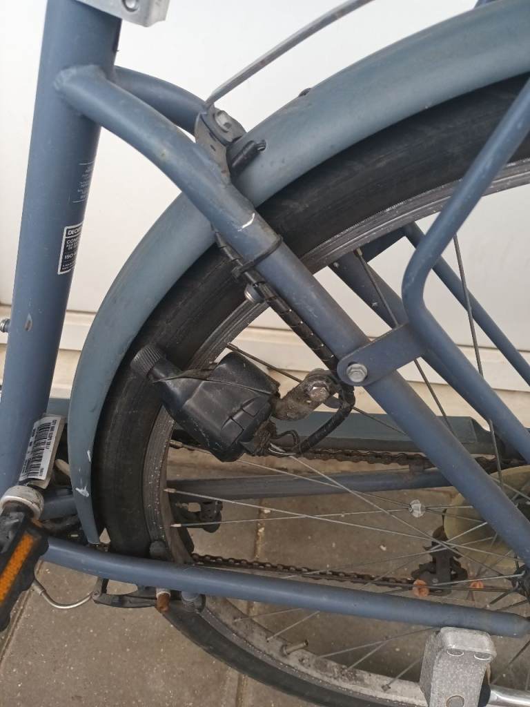 Blue City Bike with Rear Rack – Fair Condition, Needs Some TLC