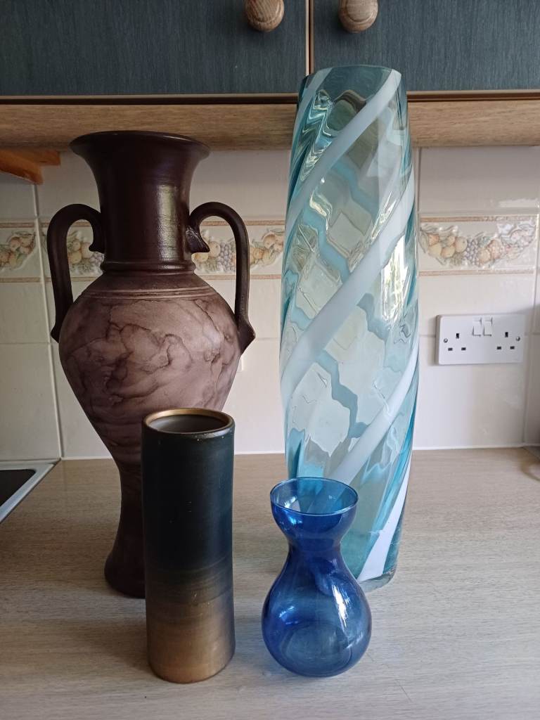 vases all 4 for£10
